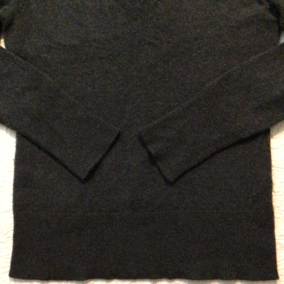 Víctor Alfaro Cashmere Sweater - Picture 3 of 6